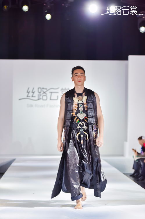 從鮑旭旭斬獲絲路云裳設計大獎看日用百貨的創新融合